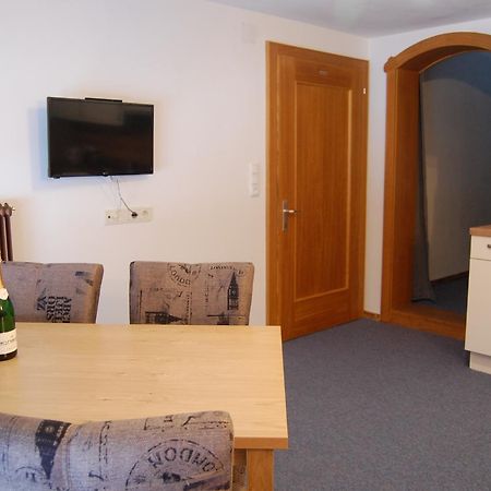 Apartamento Haus Waldrast Elbigenalp Exterior foto
