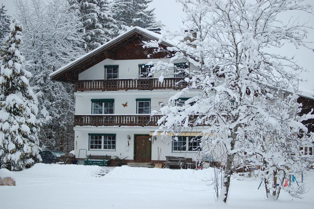Apartamento Haus Waldrast Elbigenalp Habitación foto