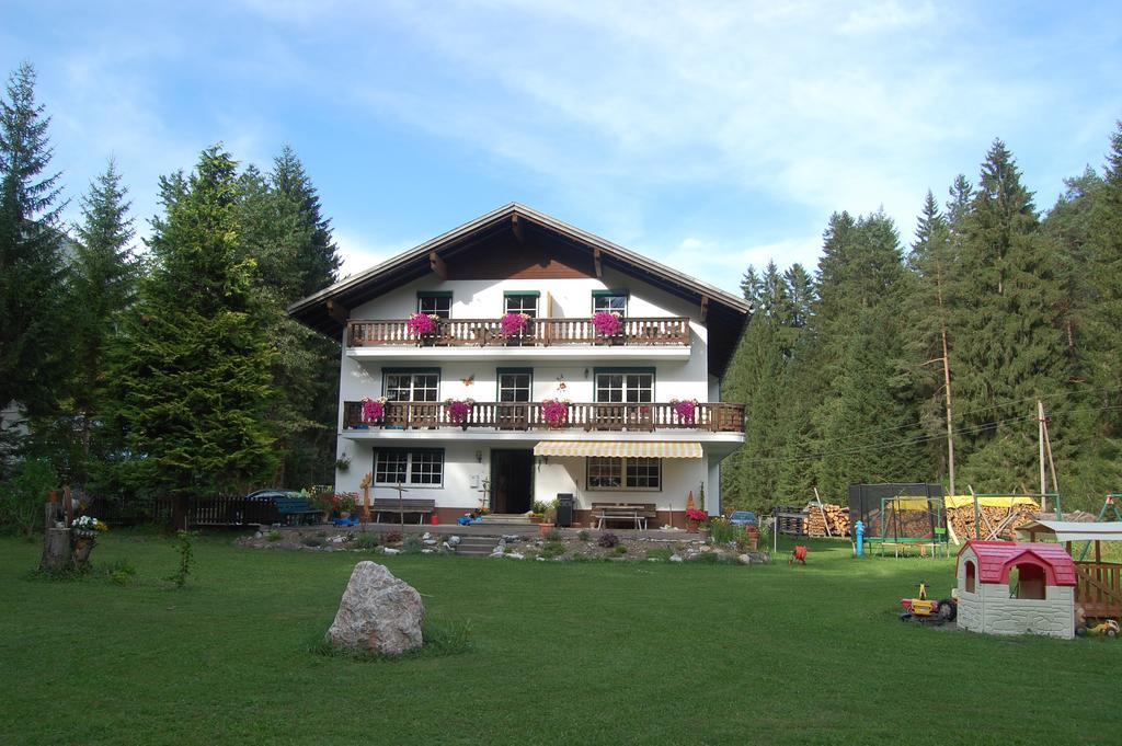 Apartamento Haus Waldrast Elbigenalp Exterior foto