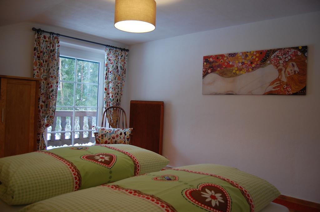 Apartamento Haus Waldrast Elbigenalp Exterior foto