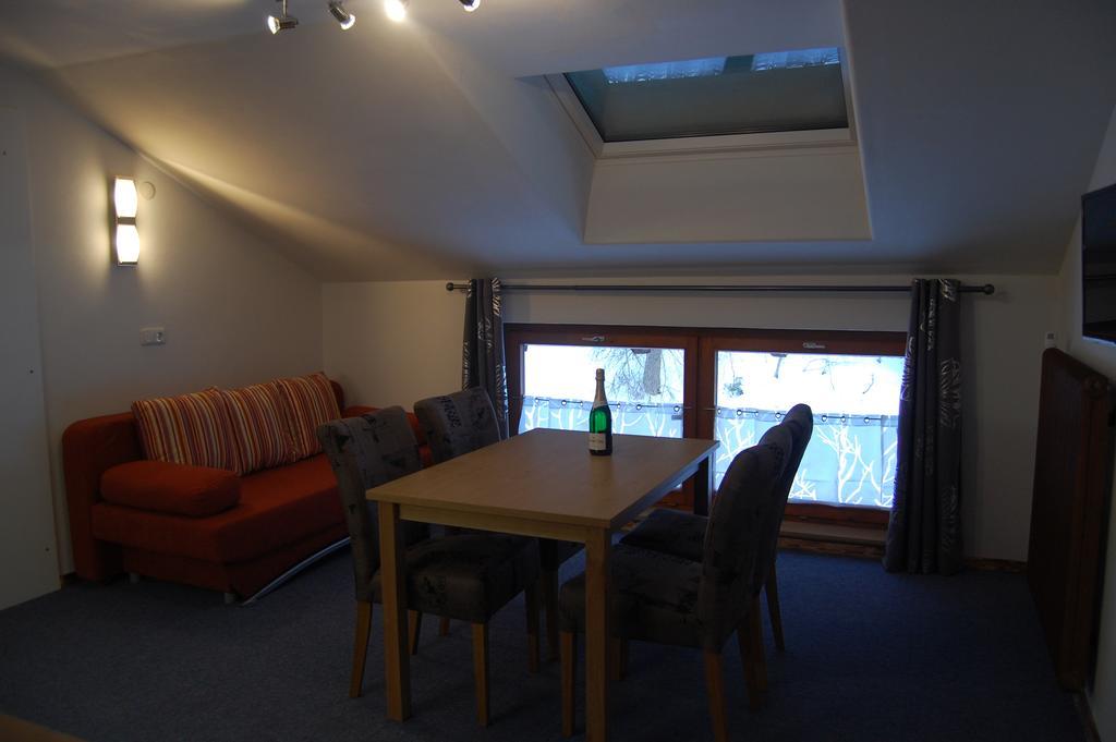 Apartamento Haus Waldrast Elbigenalp Exterior foto